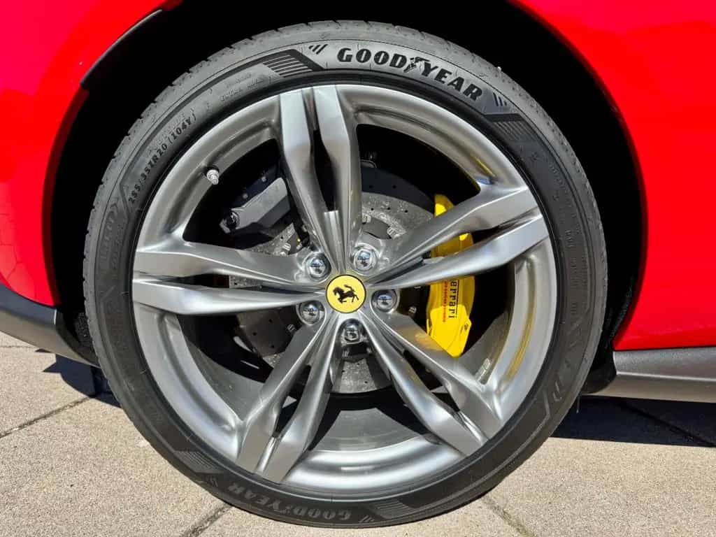Ferrari Amalfi V8 ROSSO CORSA ACC LIFT VOLLLEDER null-photo-16