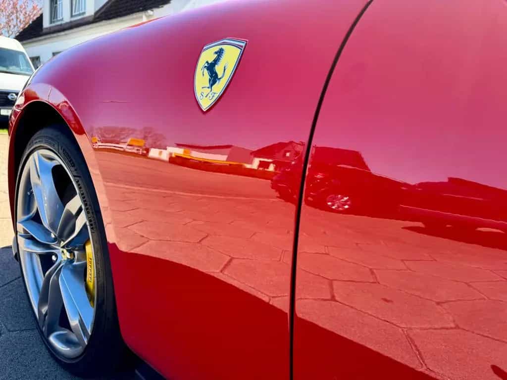 Ferrari Amalfi V8 ROSSO CORSA ACC LIFT VOLLLEDER null-photo-17