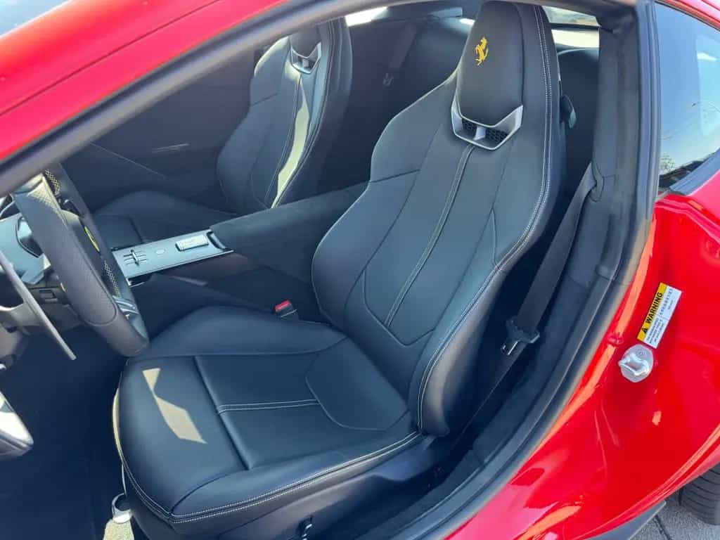 Ferrari Amalfi V8 ROSSO CORSA ACC LIFT VOLLLEDER null-photo-21