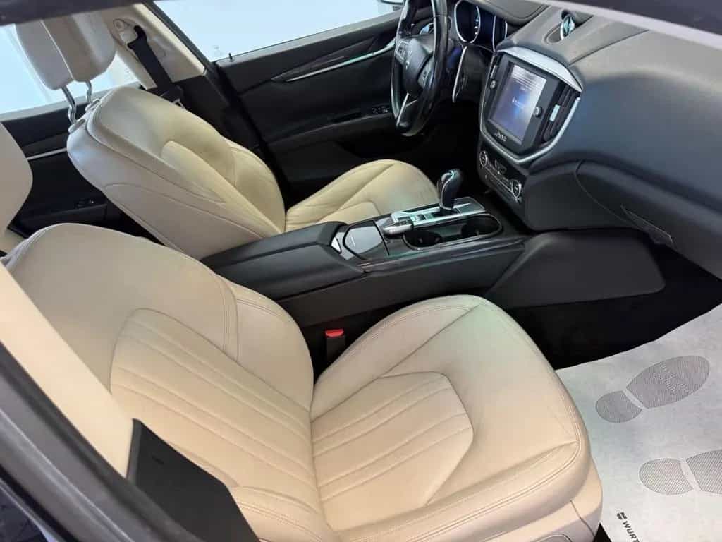 Maserati Ghibli V6 Diesel 275 CV 04/2014-photo-11