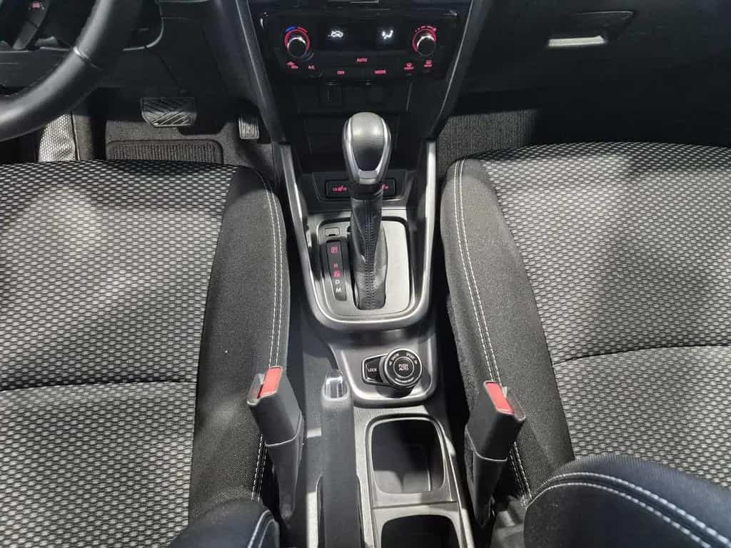 Suzuki Vitara 1.4 S 4x2 ACC|CarPlay|LED|Kamera 02/2023-photo-11