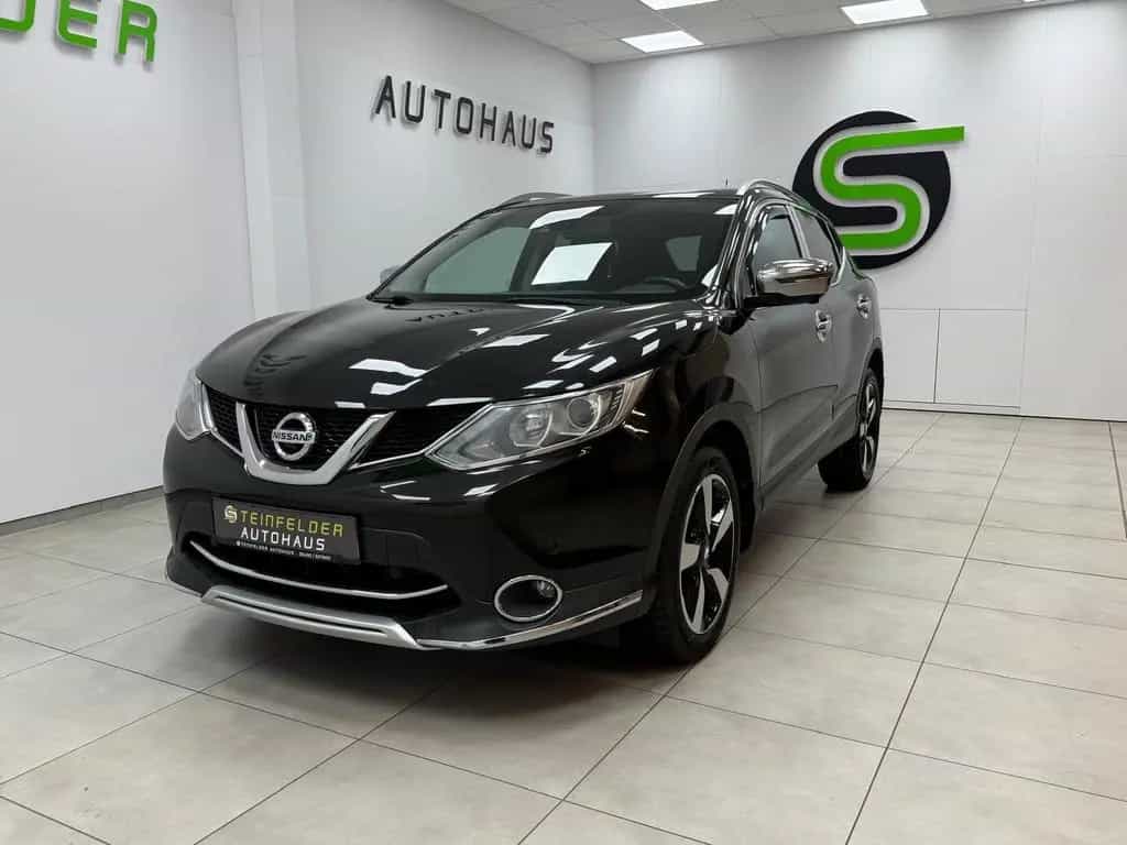 Nissan Qashqai Visia PANORAMA / 360°KAMERA / TEMPOMAT 08/2015-photo-1