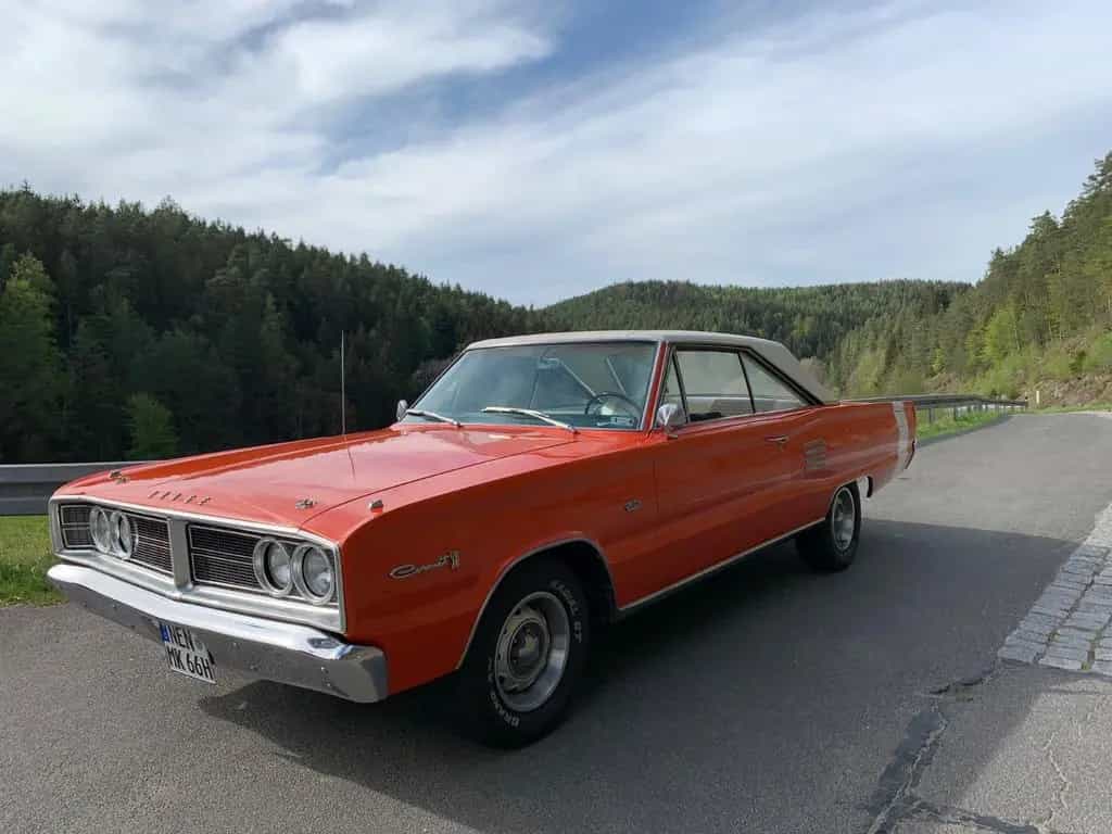 Dodge Coronet 07/1966-photo-1