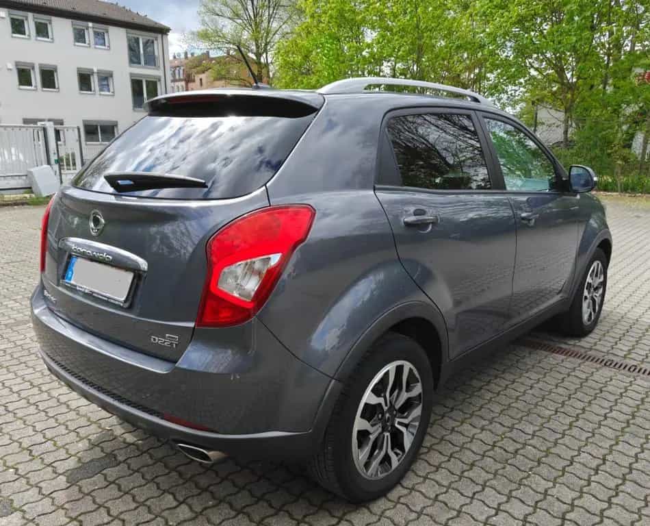 Ssangyong Korando 2.2 Diesel e-XDi 220 Sapphire 4WD Autom. 12/2016-photo-2