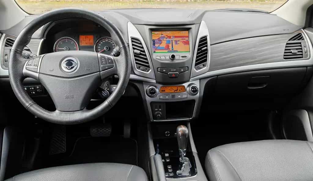 Ssangyong Korando 2.2 Diesel e-XDi 220 Sapphire 4WD Autom. 12/2016-photo-4