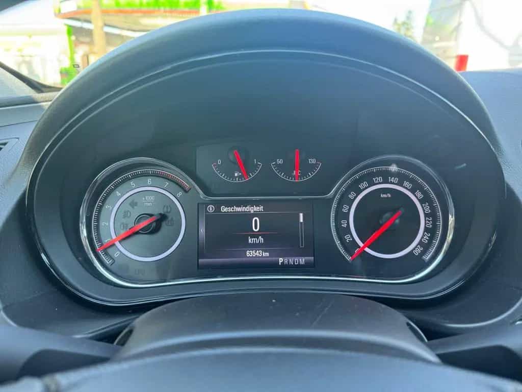 Opel Insignia 1.6 Turbo TÜV NEU*1 Hand*63 T/KM*Autom 04/2017-photo-18