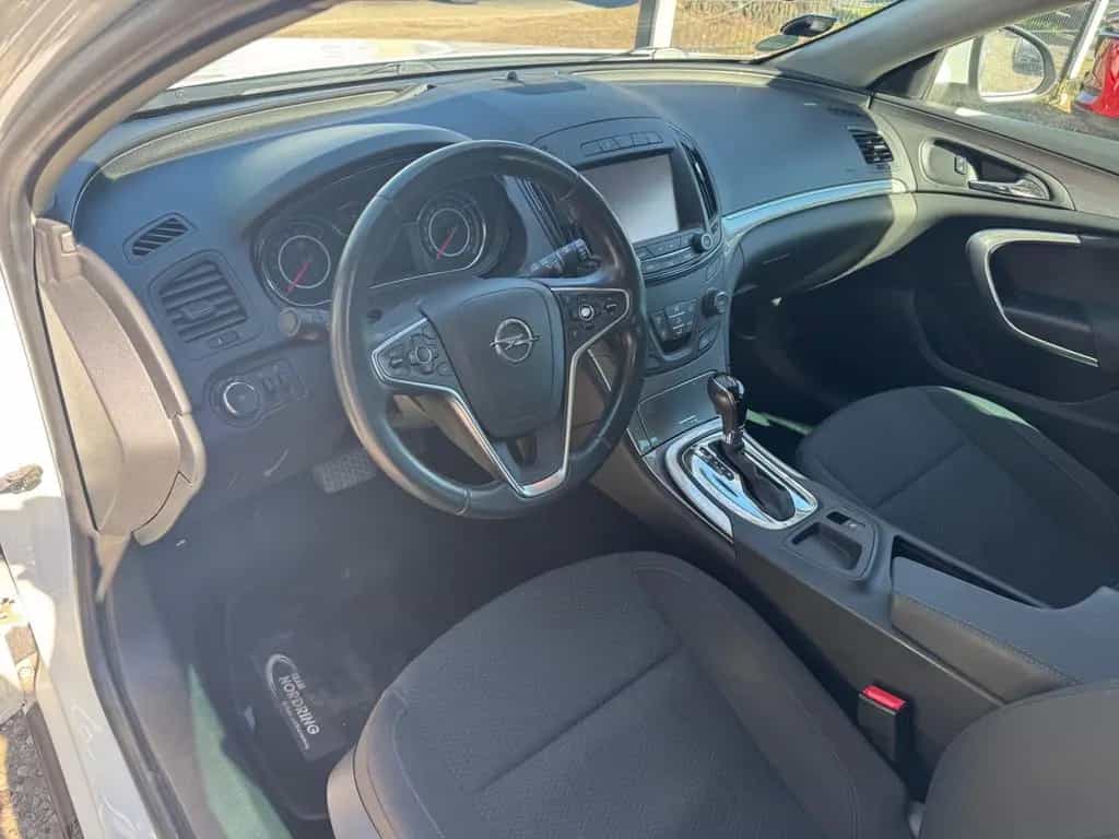 Opel Insignia 1.6 Turbo TÜV NEU*1 Hand*63 T/KM*Autom 04/2017-photo-8