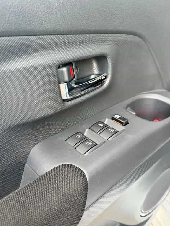 Daihatsu Materia trasporto e guida Disabili 10/2010-photo-10