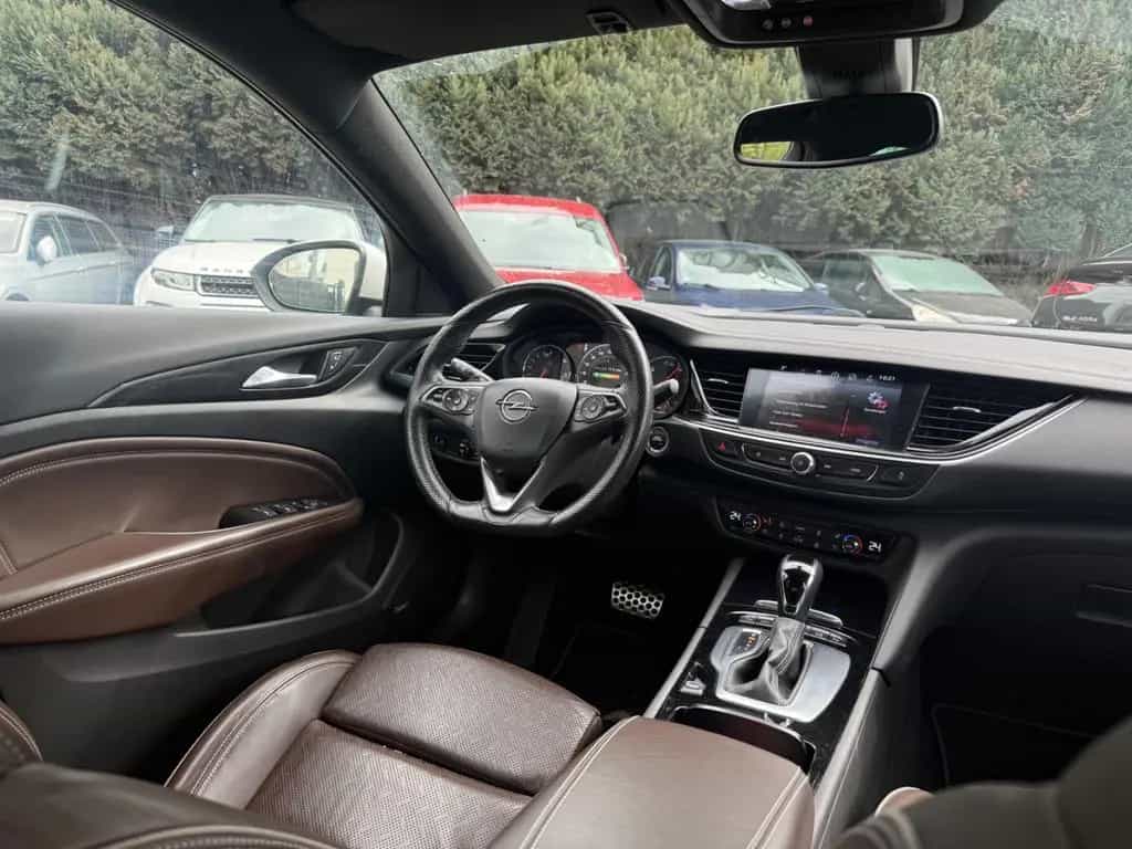 Opel Insignia B Grand Sport 2.0 T 4x4 Dynamic·OPC 03/2017-photo-12