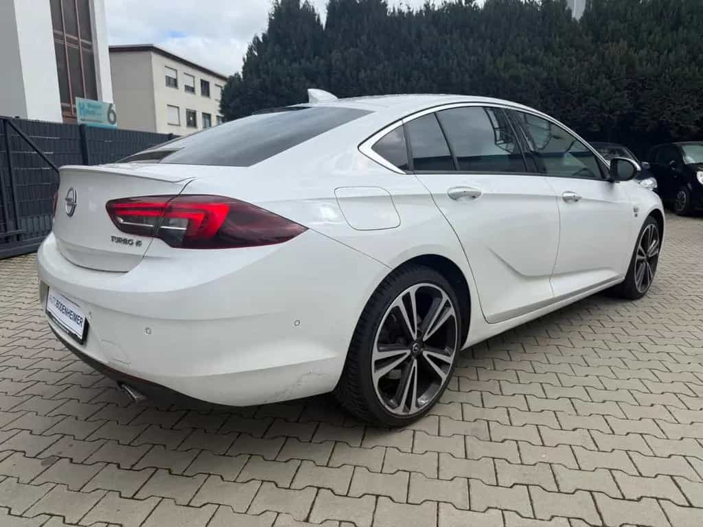 Opel Insignia B Grand Sport 2.0 T 4x4 Dynamic·OPC 03/2017-photo-6