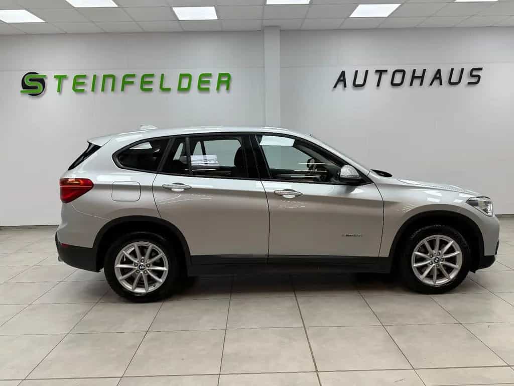 BMW X1 20i sDrive  / LED / SHZ / LM-FELGEN / BT 06/2016-photo-2