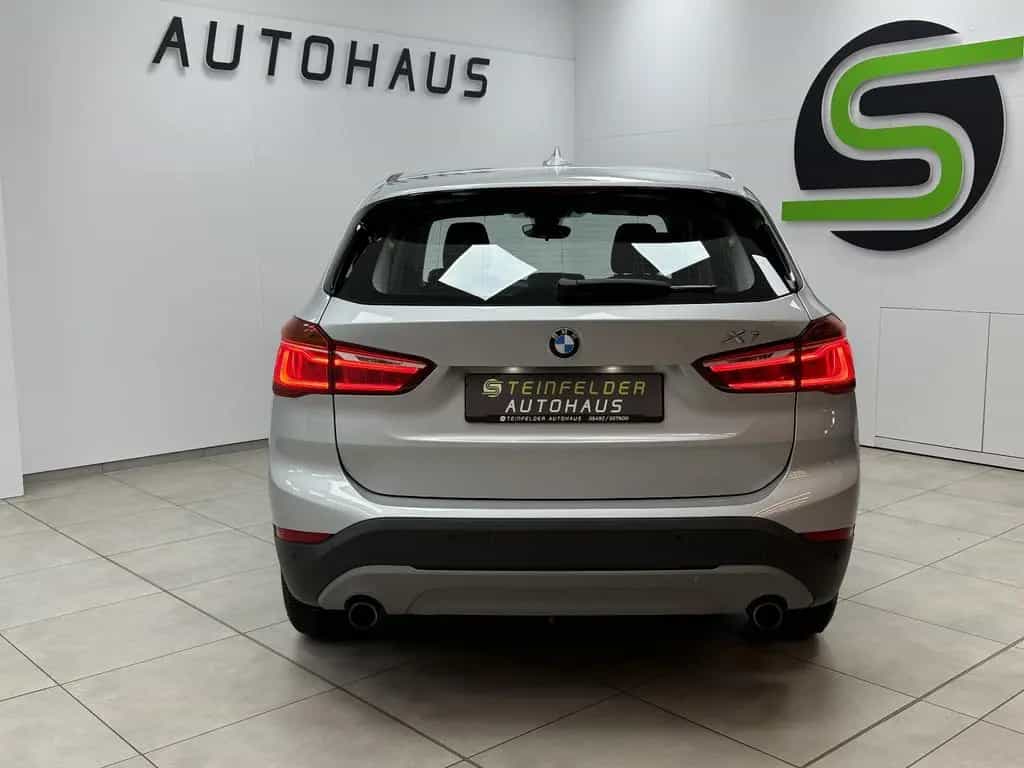BMW X1 20i sDrive  / LED / SHZ / LM-FELGEN / BT 06/2016-photo-4