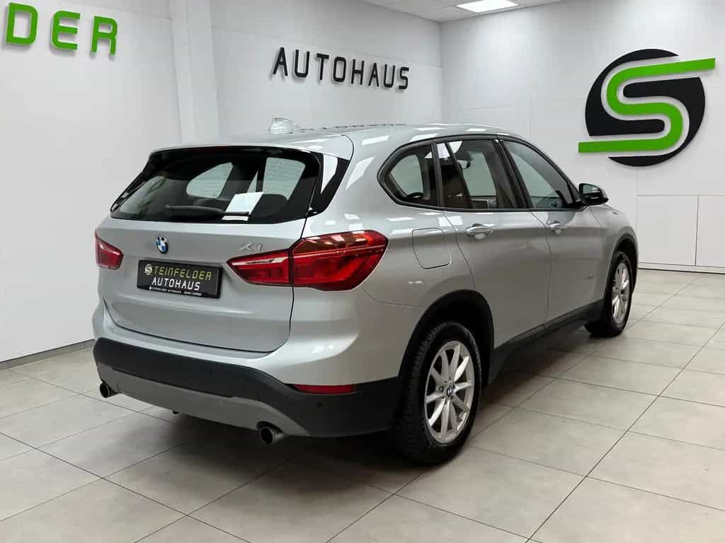 BMW X1 20i sDrive  / LED / SHZ / LM-FELGEN / BT 06/2016-photo-5