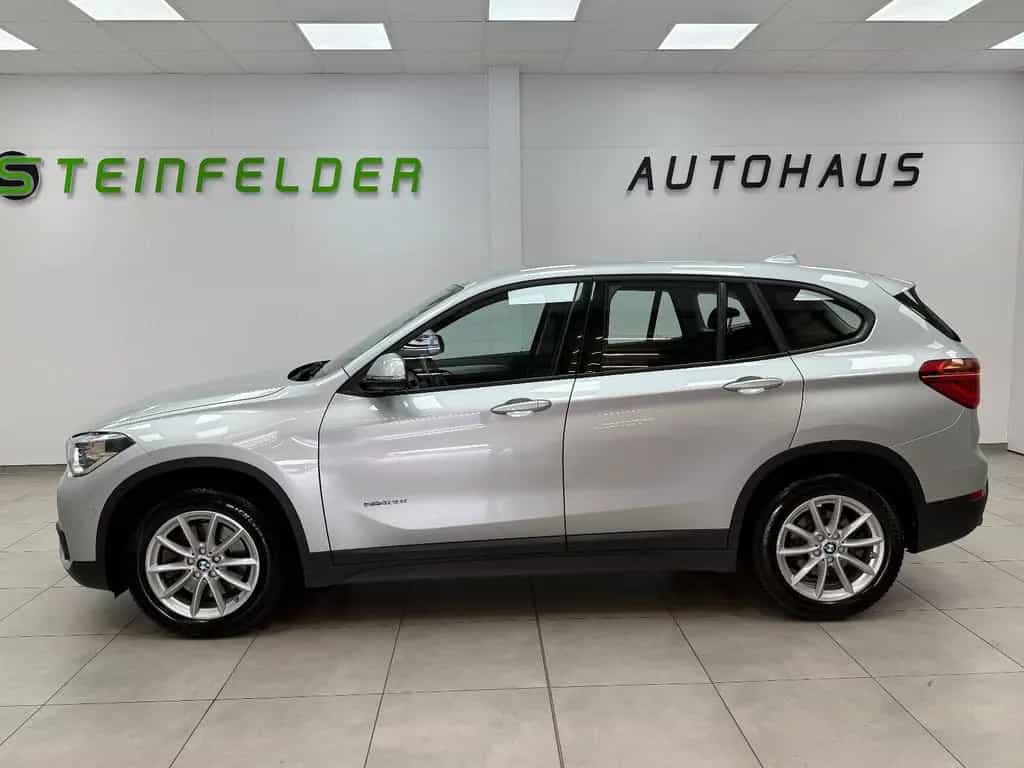 BMW X1 20i sDrive  / LED / SHZ / LM-FELGEN / BT 06/2016-photo-6