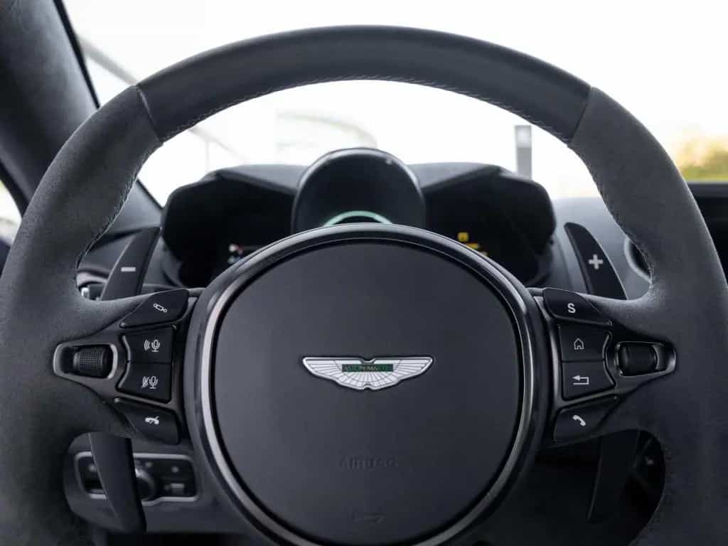 Aston Martin V8 Vantage F1 Edition 10/2022-photo-10