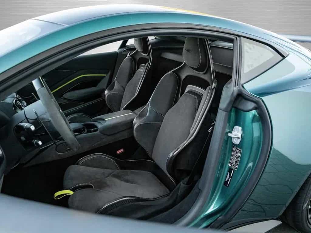 Aston Martin V8 Vantage F1 Edition 10/2022-photo-11