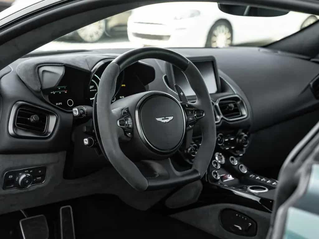 Aston Martin V8 Vantage F1 Edition 10/2022-photo-26