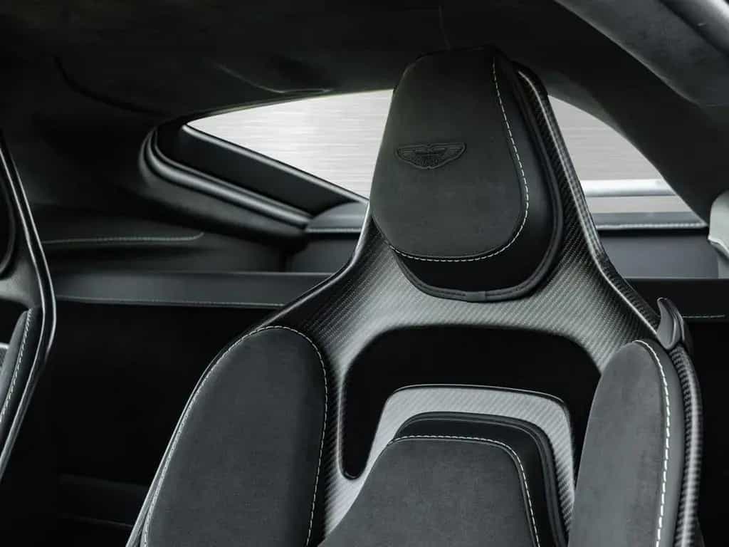 Aston Martin V8 Vantage F1 Edition 10/2022-photo-4