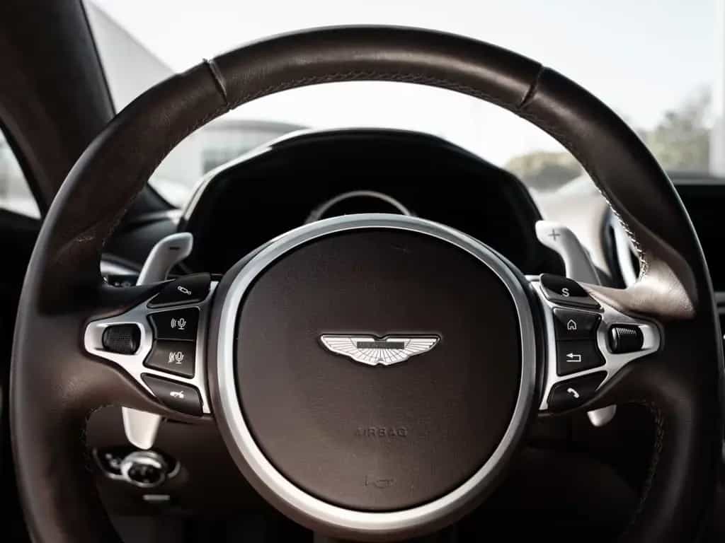 Aston Martin DB11 V8 Coupe Touchtronic 05/2018-photo-10
