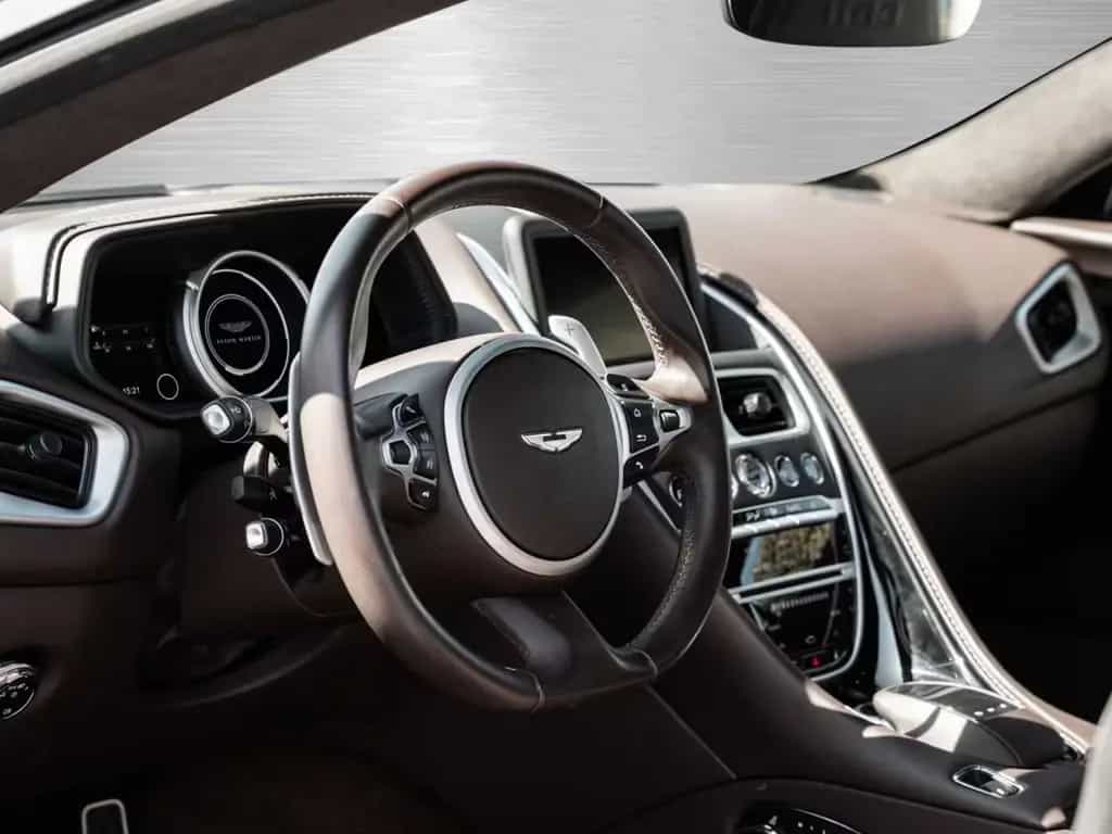 Aston Martin DB11 V8 Coupe Touchtronic 05/2018-photo-23