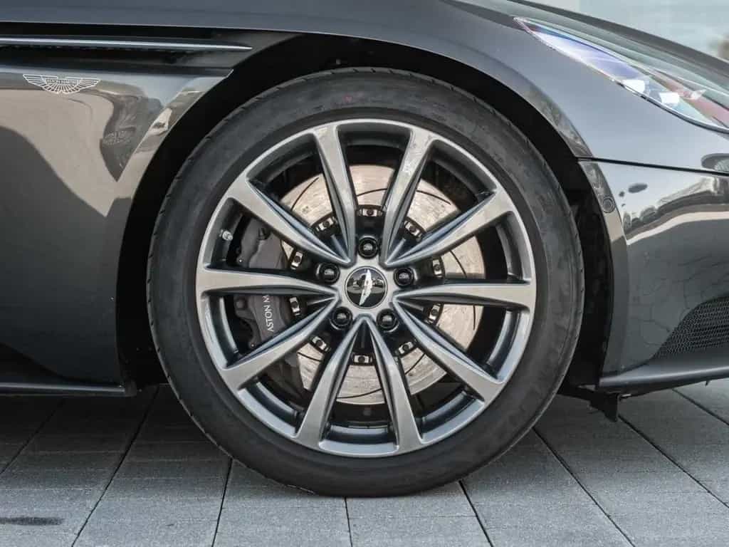 Aston Martin DB11 V8 Coupe Touchtronic 05/2018-photo-3