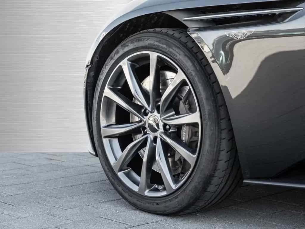Aston Martin DB11 V8 Coupe Touchtronic 05/2018-photo-36