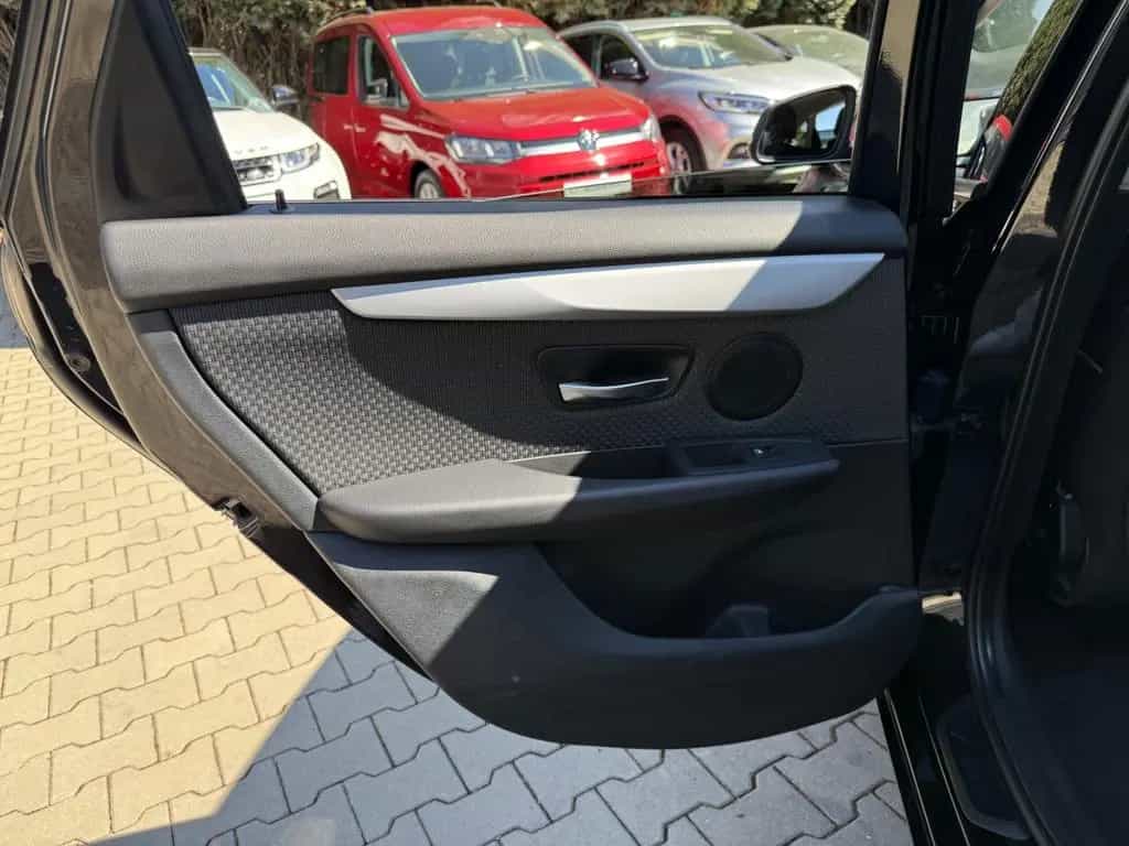 BMW 2 Series 218i Active Tourer Advantage Steptronic·72tkm 10/2018-photo-13