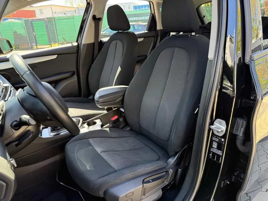 BMW 2 Series 218i Active Tourer Advantage Steptronic·72tkm 10/2018-photo-17