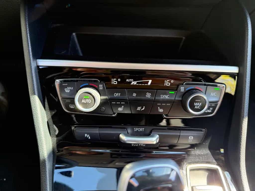 BMW 2 Series 218i Active Tourer Advantage Steptronic·72tkm 10/2018-photo-24