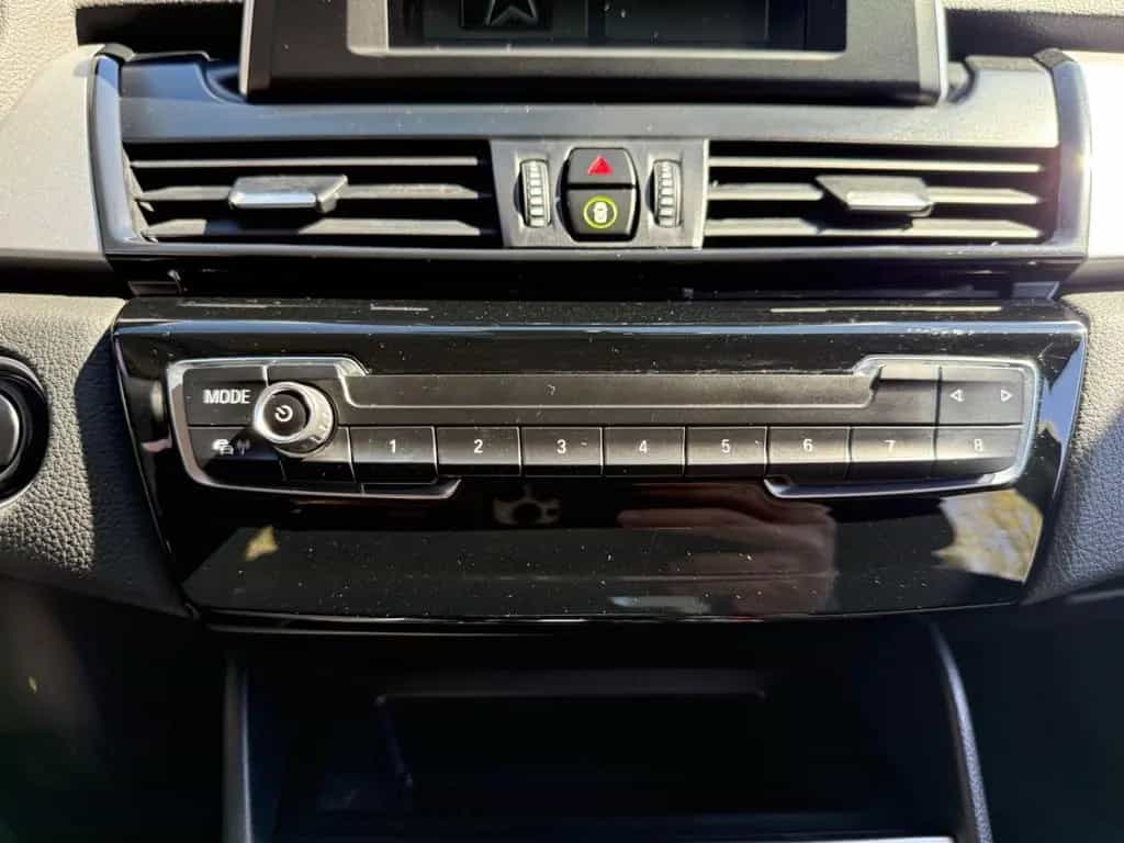 BMW 2 Series 218i Active Tourer Advantage Steptronic·72tkm 10/2018-photo-25