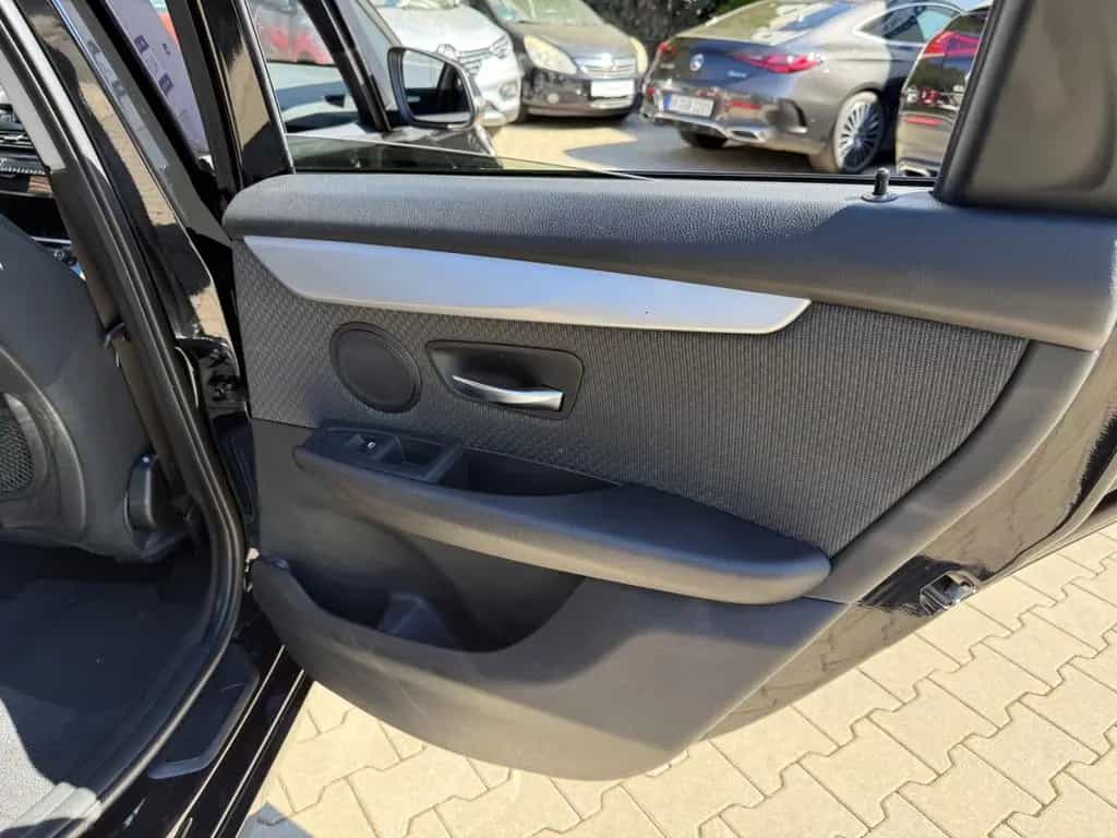 BMW 2 Series 218i Active Tourer Advantage Steptronic·72tkm 10/2018-photo-36
