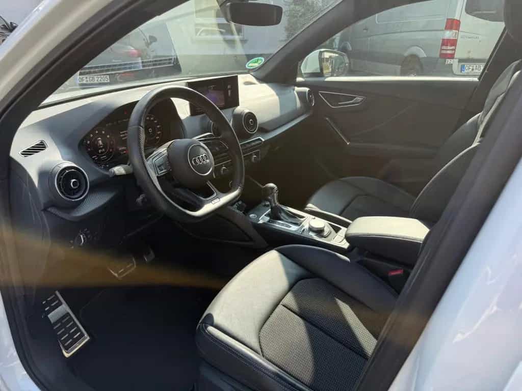 Audi Q2 1.5 TFSI35/S-Line Sport Plus/Bang&Olufsen/LED 06/2020-photo-11