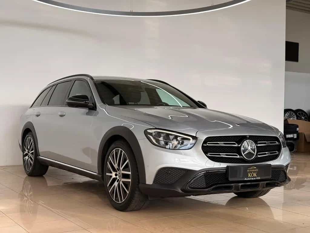 Mercedes-Benz E-Class 200 T-Modell 4Matic All-Terrain PANO 8Fach AHK 05/2021-photo-1