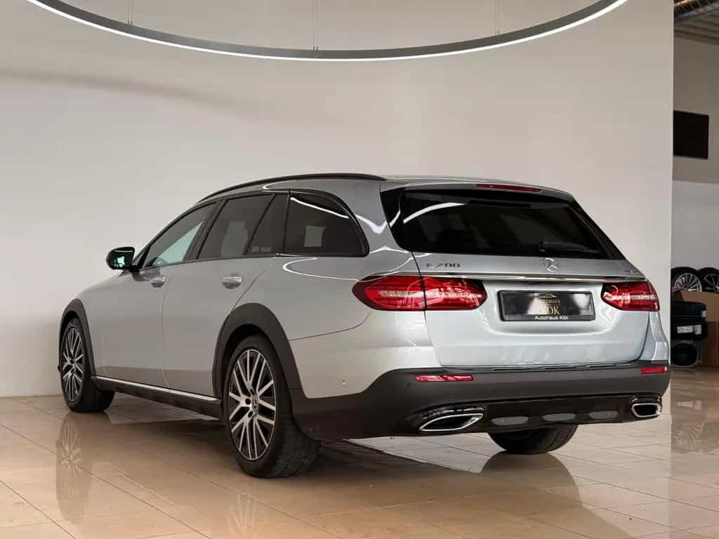 Mercedes-Benz E-Class 200 T-Modell 4Matic All-Terrain PANO 8Fach AHK 05/2021-photo-4