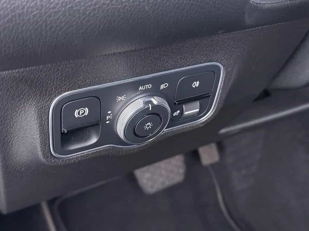 Mercedes-Benz GLB 200 Business Solution AMG Styling | Sfeerver 10/2020-photo-16
