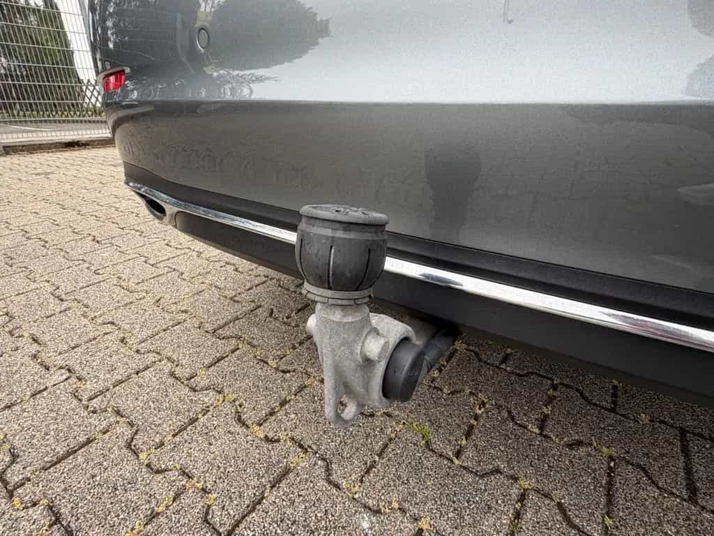 Mercedes-Benz C 200 d Limousine°AVANTGARDE° 02/2023-photo-15