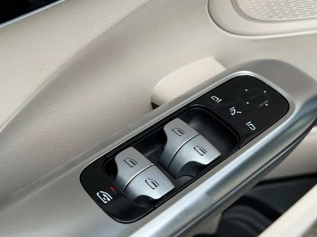Mercedes-Benz C 200 d Limousine°AVANTGARDE° 02/2023-photo-9