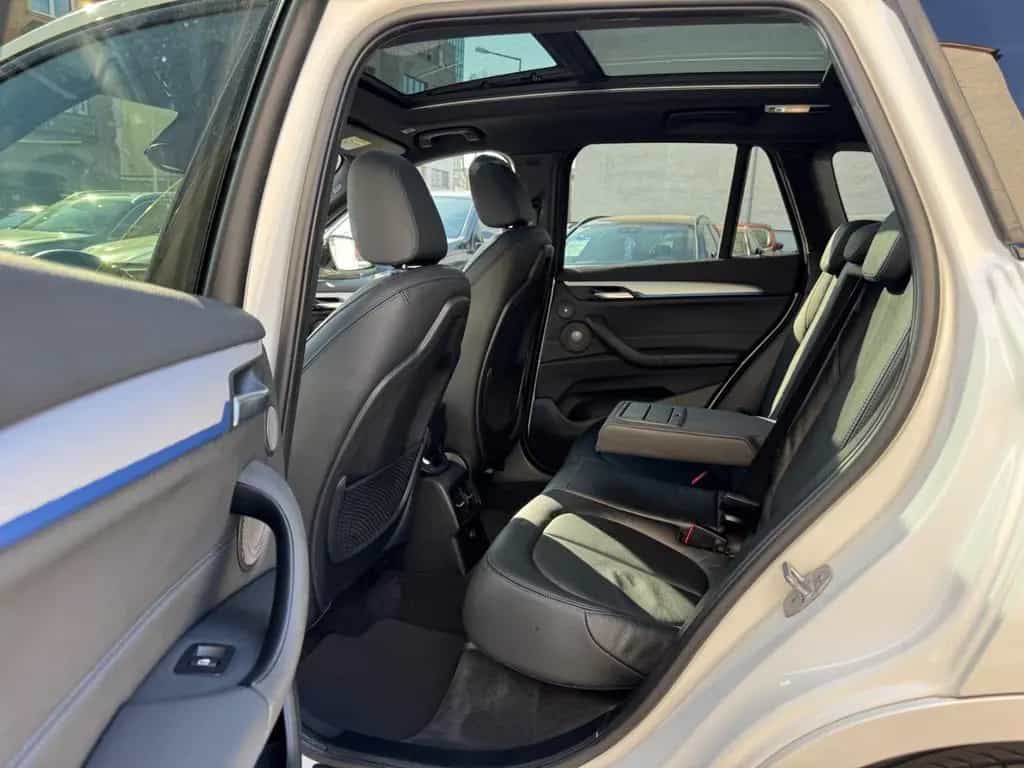 BMW X1 xDRIVE 20d "M-SPORT"2HD*AUTO*PANO*NAV*PDC*H&K 03/2018-photo-14
