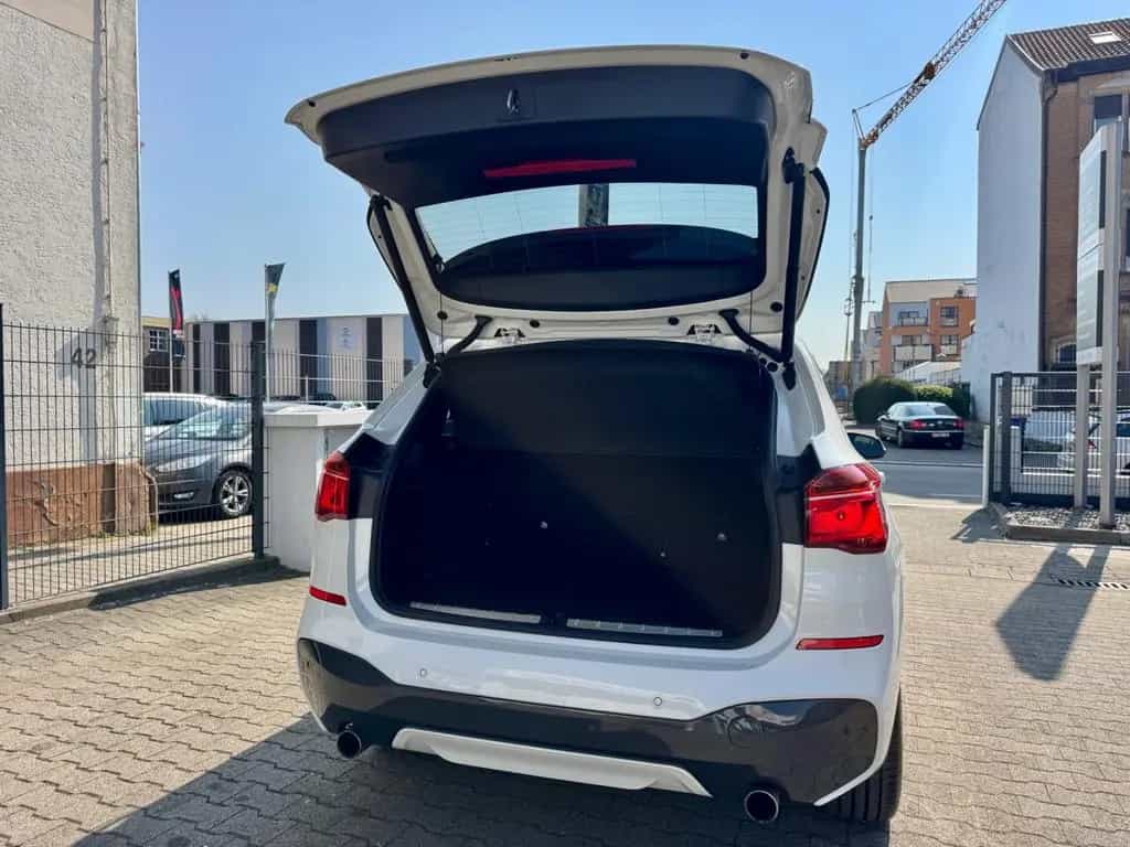 BMW X1 xDRIVE 20d "M-SPORT"2HD*AUTO*PANO*NAV*PDC*H&K 03/2018-photo-17