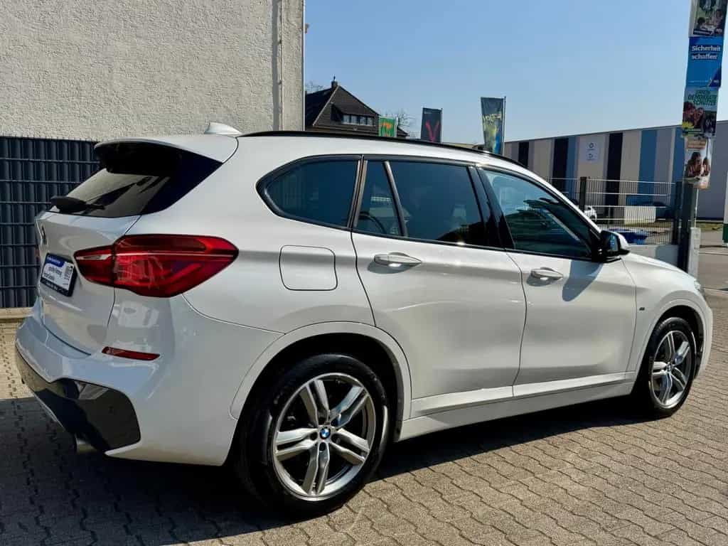 BMW X1 xDRIVE 20d "M-SPORT"2HD*AUTO*PANO*NAV*PDC*H&K 03/2018-photo-24