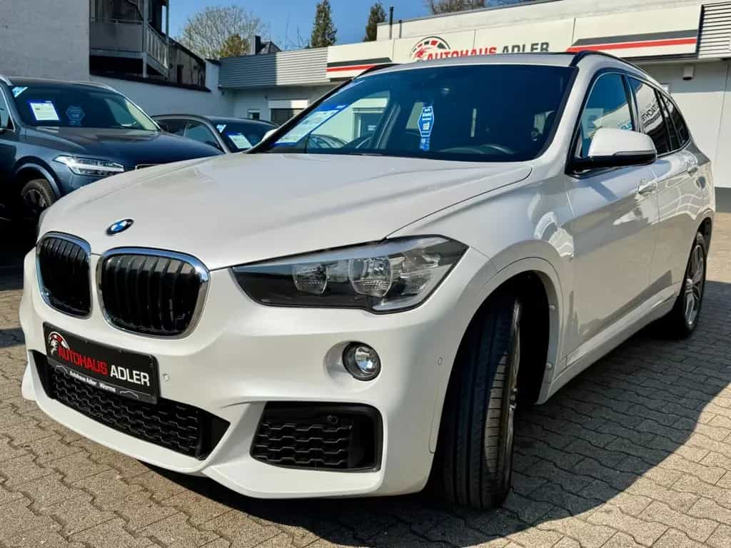 BMW X1 xDRIVE 20d "M-SPORT"2HD*AUTO*PANO*NAV*PDC*H&K 03/2018-photo-3