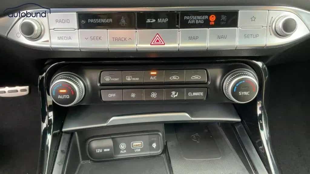 Kia Stinger 3.3 V6 TGDI 4WD GT Alu HUD KA LED Link L 04/2021-photo-15