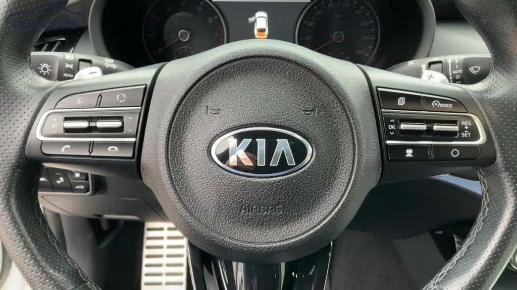 Kia Stinger 3.3 V6 TGDI 4WD GT Alu HUD KA LED Link L 04/2021-photo-9