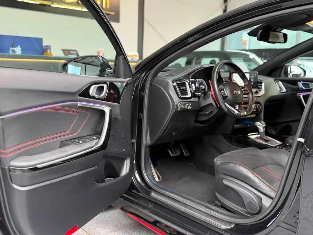 Kia pro cee'd GT / 1.6l/LED/Virt/CAM/ACC/Alcantara 03/2021-photo-11
