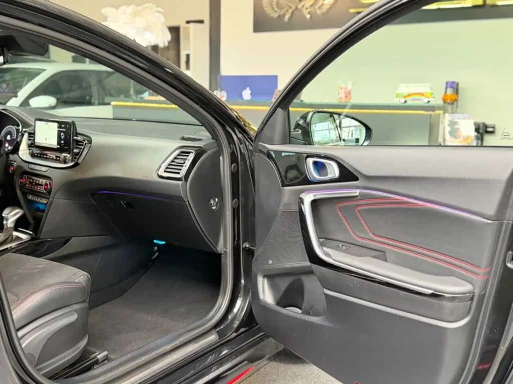 Kia pro cee'd GT / 1.6l/LED/Virt/CAM/ACC/Alcantara 03/2021-photo-24