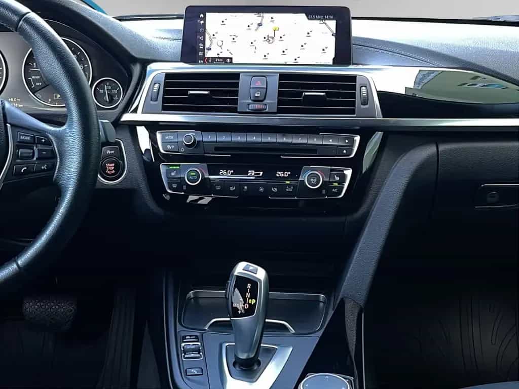 BMW 340 i TOURING SPORT AUTOMAT. SCHECKHEFT GARANTIE 02/2019-photo-12