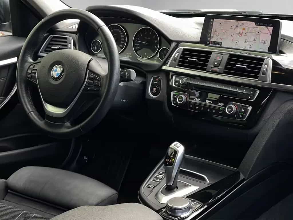 BMW 340 i TOURING SPORT AUTOMAT. SCHECKHEFT GARANTIE 02/2019-photo-15