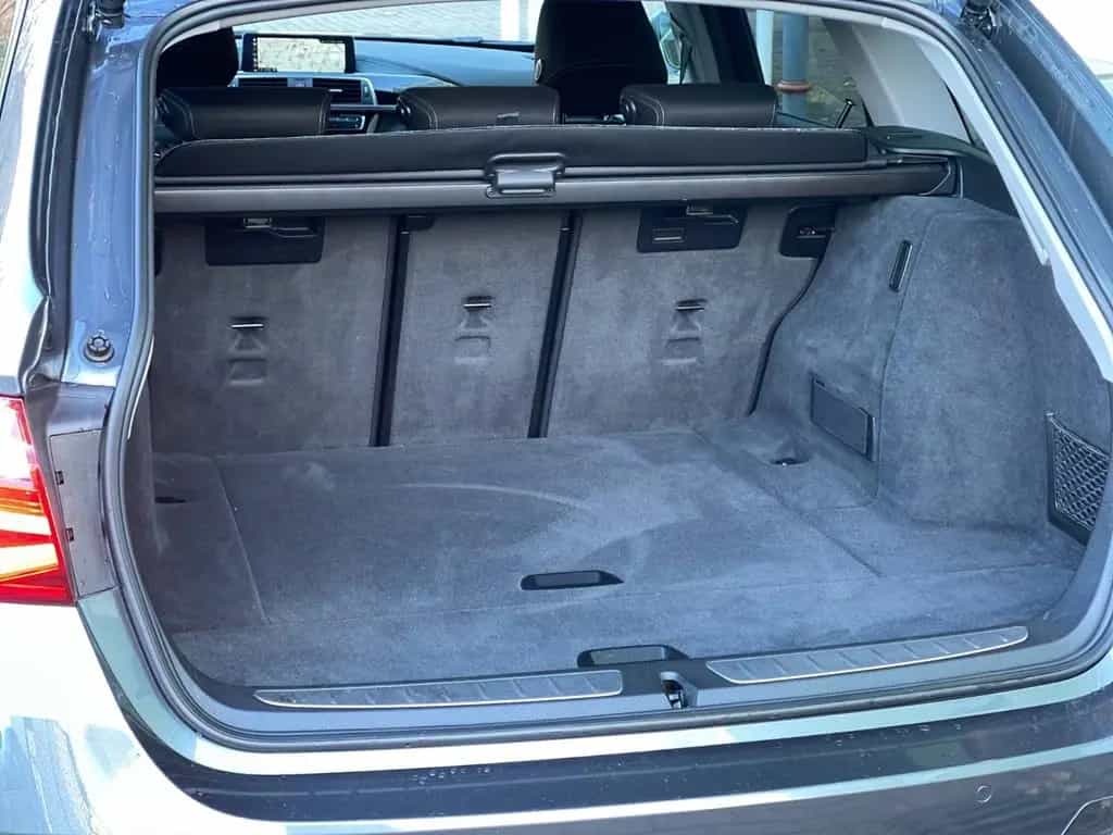BMW 340 i TOURING SPORT AUTOMAT. SCHECKHEFT GARANTIE 02/2019-photo-25