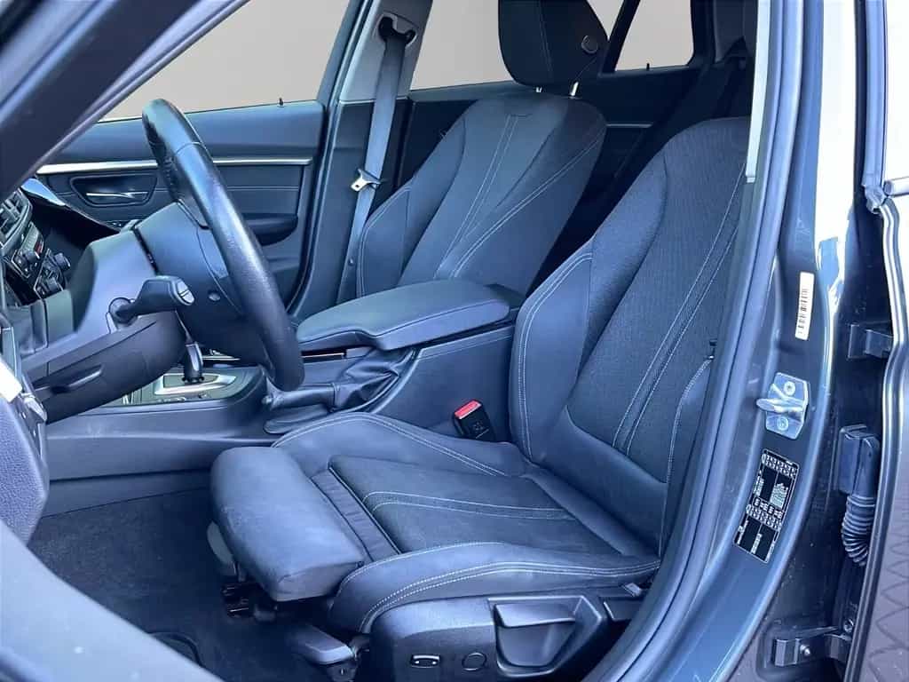 BMW 340 i TOURING SPORT AUTOMAT. SCHECKHEFT GARANTIE 02/2019-photo-9