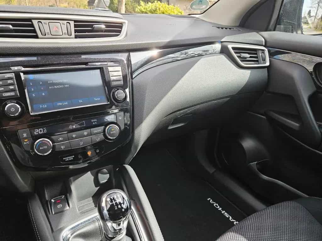Nissan Qashqai Acenta 1,2, schwarz, 1. Han... 06/2014-photo-6